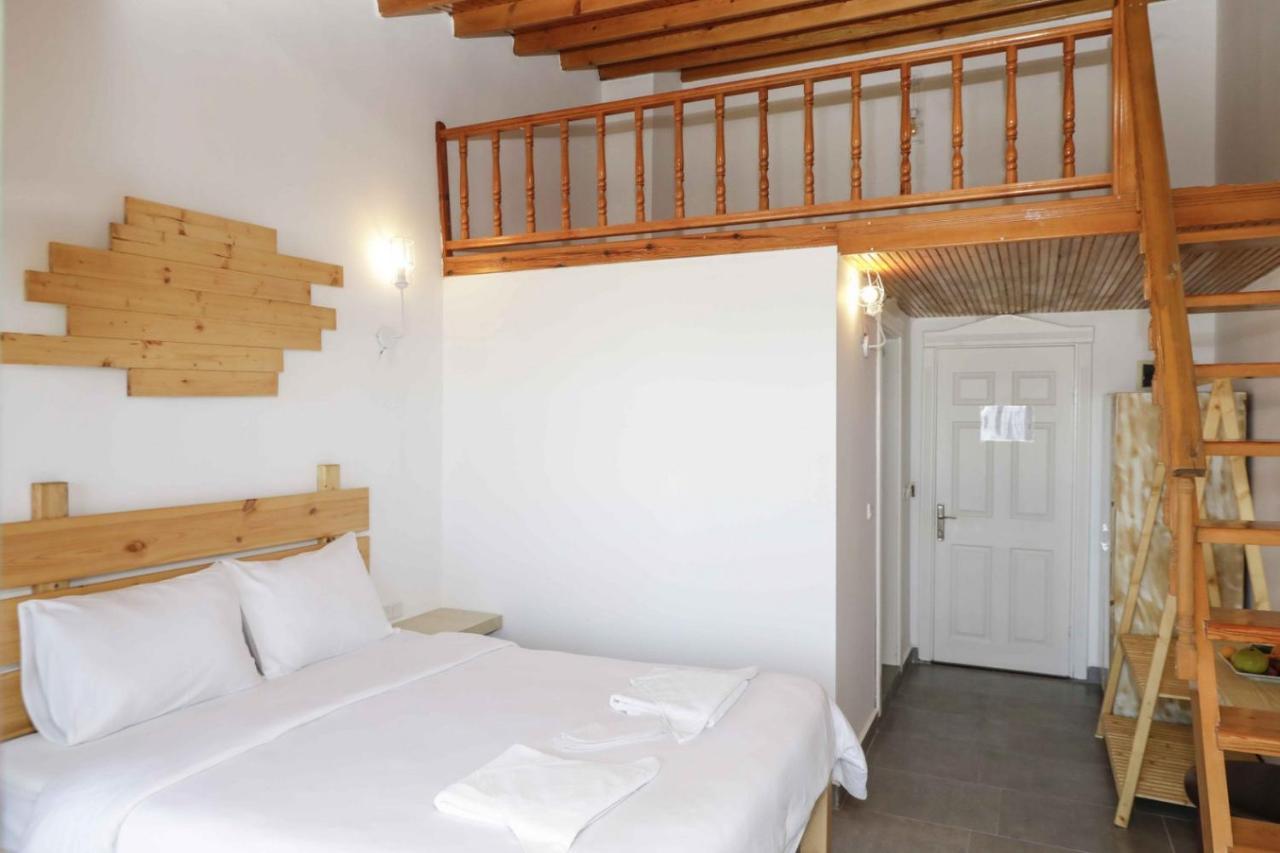 Teos Ormanci Tatil Koyu Hotel Seferihisar Ngoại thất bức ảnh