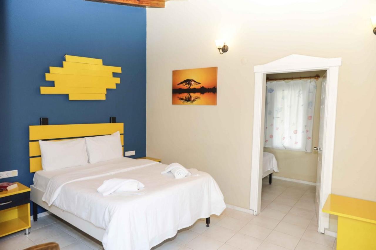 Teos Ormanci Tatil Koyu Hotel Seferihisar Ngoại thất bức ảnh