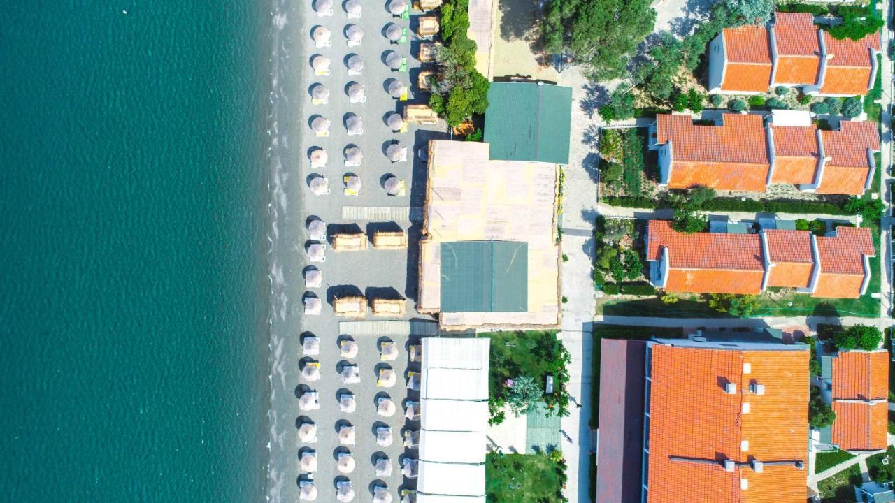 Teos Ormanci Tatil Koyu Hotel Seferihisar Ngoại thất bức ảnh